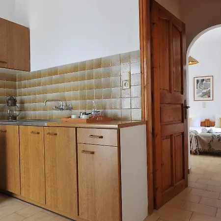 Aparthotel Rallis Naousa (Paros)