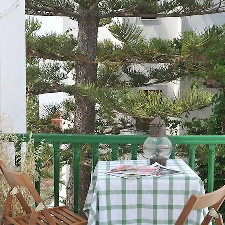 Rallis 3* Naousa (Paros)