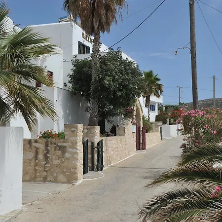 Rallis 3* Naousa (Paros)