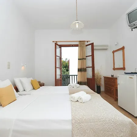 Aparthotel Rallis 3*
