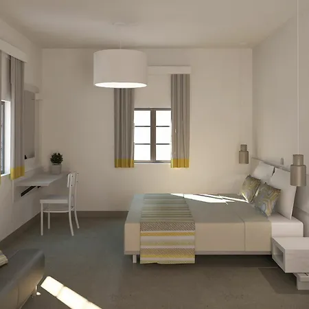 Rallis Naousa (Paros)