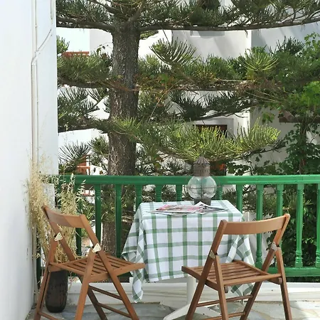 Rallis Aparthotel Naousa (Paros)